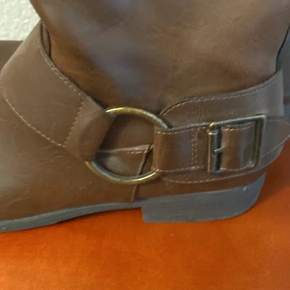 Unr8ed women’s boots - Picture 2 of 11